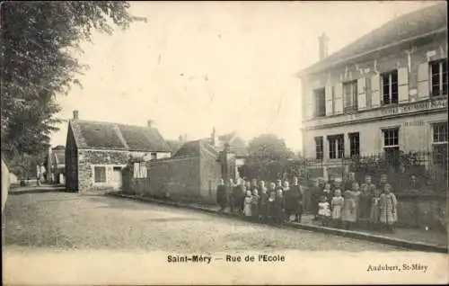Ak Saint Méry Seine et Marne, Rue de l'Ecole, Gruppenbild Kinder