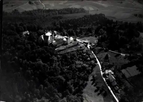 Ak Tittling im Dreiburgenland Niederbayern, Schloss Englburg, Fliegeraufnahme