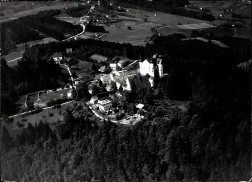 Ak Tittling im Dreiburgenland Niederbayern, Schloss Englburg, Fliegeraufnahme