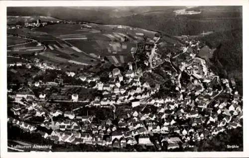 Ak Altensteig im Schwarzwald Württemberg, Luftaufnahme  Strähle, Landschaft mit Häusern, Felder