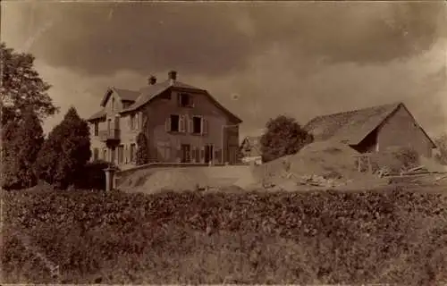 Foto Ak Heimsbrunn Elsass Haut Rhin, Wohnhaus, Jahr 1915