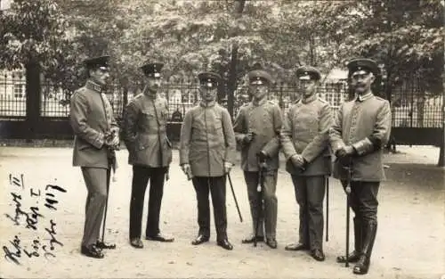 Foto Ak Eisenbahn-Regiment 1, Offiziere in Uniformen