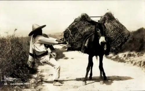 Ak Mexiko, Carbonero, Mexikaner mit Lastenesel