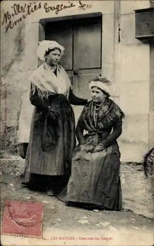 Ak Les Bauges Savoie, Zwei Frauen in traditioneller Kleidung, Tracht