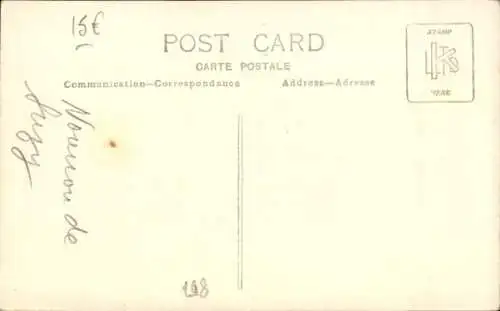 Passepartout Ak Frau in französischer Tracht, Wasserkrug