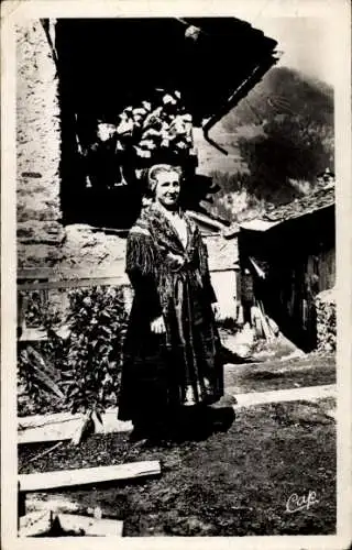Ak Costumes de Savoie, Frau in französischer Tracht, Tarentaise, Peisey-Nancroix