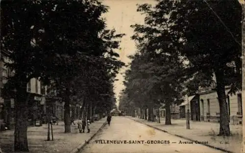 Ak Villeneuve Saint Georges Val de Marne, Avenue Carnot