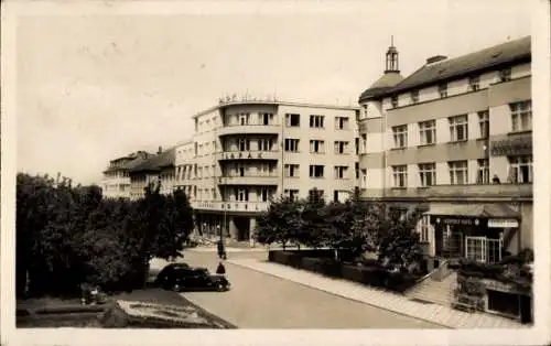 Ak Lázně Poděbrady Bad Podiebrad Region Mittelböhmen, Teilansicht, Hotel