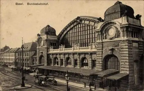 Ak Basel Bâle Stadt Schweiz, Bundesbahnhof, Schweizerische Bundesbahnen, historische Architektur