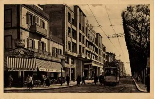 Ak Tunis Tunesien, Avenue Jules Ferry, Paris Bar, Straßenbahn