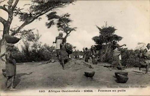 Ak Senegal, Frauen am Brunnen, Afrika, Senegal, historische Darstellung