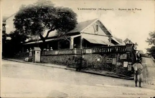 Ak Antananarivo Tananarive Madagaskar, Foto eines Gebäudes, Beschriftung: Bureau de la Place