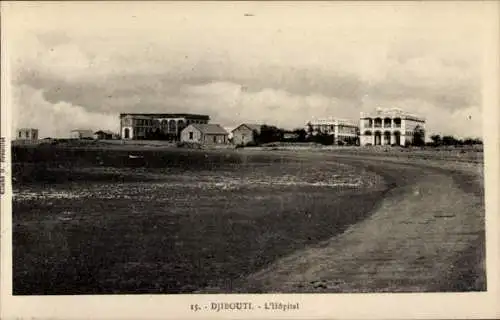 Ak Djibouti Dschibuti, Landschaft mit Gebäuden, Straße, Wolken, Hospital
