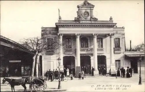 Ak Arcachon Gironde, Mairie, Hôtel de Ville,  Ansicht, Pferd, Menschen