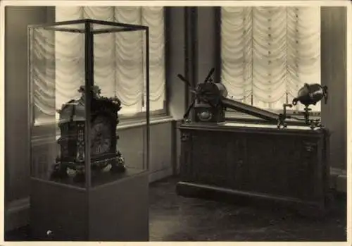 Foto Dresden Altstadt, Staatl. mathematisch-physikalischer Salon im Zwinger, Uhr