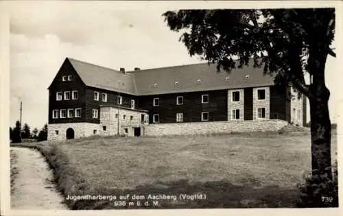 Ak Aschberg Klingenthal im Vogtland Sachsen, Jugendherberge, Steinbau, 936 m ü. d. M., ländliche 