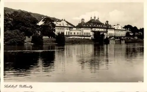 Ak Dresden Pillnitz, Schloß  Wasseransicht,  Architektur, Schwarz-Weiß-Foto