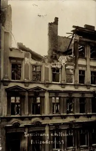 Foto Ak Berlin Friedrichshain, Zerstörtes Haus, Palisadenstraße 7