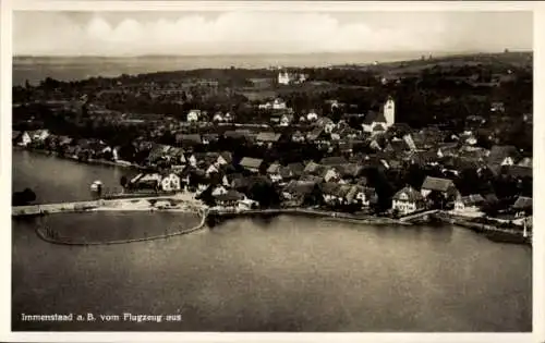 Ak Immenstaad am Bodensee, Luftaufnahme von Immenstaad, Bodensee, Häuser, Landschaft