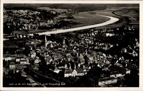 Ak Lohr am Main Unterfranken, Totalansicht mit Sendelbach, Fliegeraufnahme