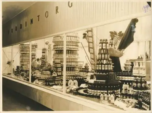 Foto Leipzig, Russische Weinhandlung Prodintorg, Schaufenster