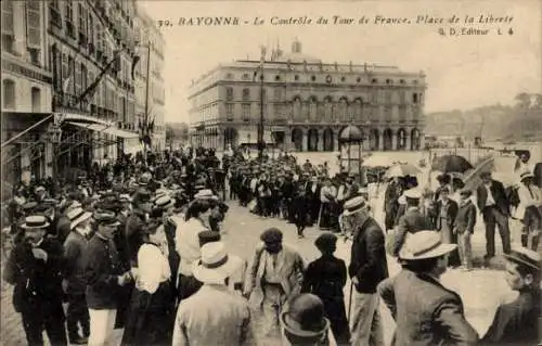 Ak Tour de France, Kontrollpunkt Bayonne, Place de la Liberté