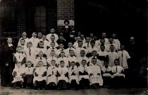 Foto Ak Gruppenportrait des Kinderchors