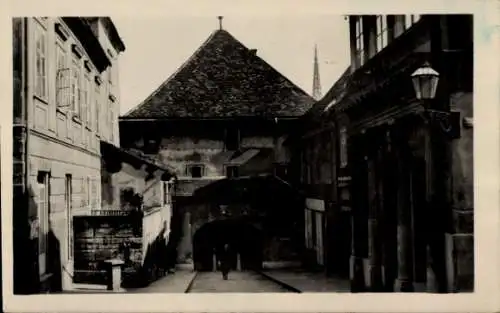 Ak Zagreb Kroatien, Straße, Tor, Häuser