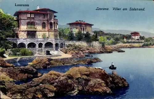 Ak Lovrana Lovran Laurana Kroatien, Villen am Südstrand, Küstenlandschaft, Boot auf dem Wasser