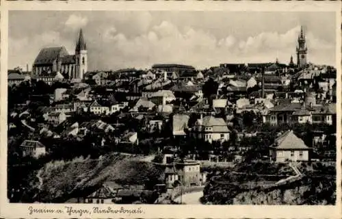 Ak Znojmo Znaim an der Thaya Südmähren, Stadtansicht, viele Häuser, Kirche, historische Gebäude