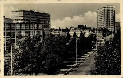 Ak Zlín Gottwaldov in Mähren Region Zlin, Blick über eine Stadt, moderne Gebäude, leerer Boule...