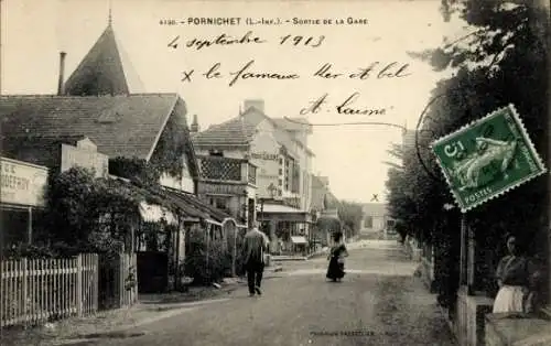 Ak Pornichet Loire Atlantique, Straße beim Bahnhof