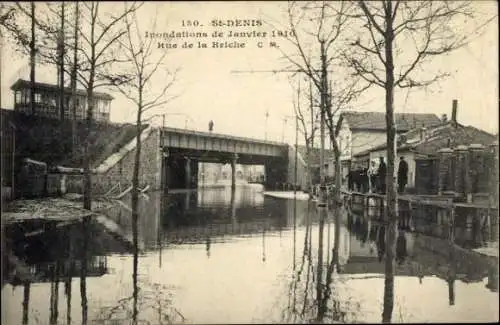 Ak Saint Denis Seine-Saint-Denis, Inondations de Janvier 1910, Rue de la Briche
