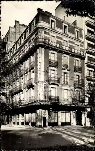 Ak Grenoble Isère, Hotelgebäude, Touring Hotel, Schrägansicht, Straßenszene