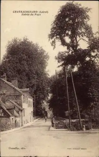 Ak Chateauneuf sur Loire Loiret, Straße mit Bäumen, Häusern, Radfahrer,  Schriftzug: 'Entrée du P