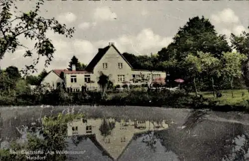 Ak Hoisdorf in Schleswig-Holstein, Gaststätte Am Waldessaum, idyllische Landschaft, ruhiger Teich