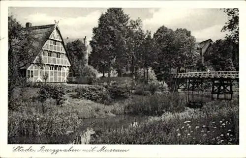 Ak Stade in Niedersachsen, Historisches Fachwerkhaus, Burggraben, Museum, Brücke, Bäume