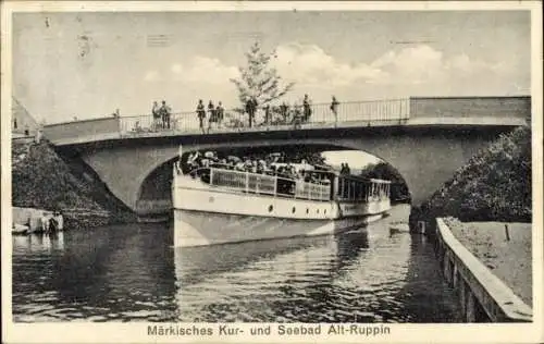 Ak Altruppin Neuruppin in Brandenburg, Brücke, Fahrgastschiff