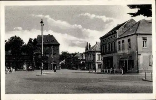 Ak Wittenberge an der Elbe Prignitz, Stadtansicht mit Gebäuden, Straßenlaterne, Himmel, keine Per