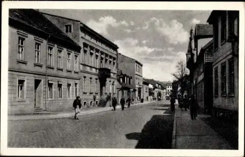 Ak Perleberg in der Prignitz, Straßenansicht,  Gebäude, Menschen auf der Straße