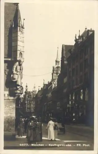 Ak München Bayern, Kaufingerstraße,  Architektur, Passanten, Straßenverkehr