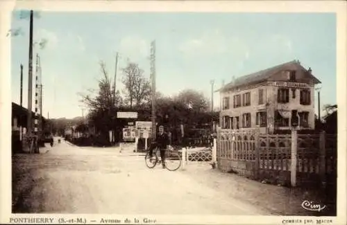 Ak Ponthierry Seine et Marne, Avenue de la Gare, Bahnübergang, Hotel