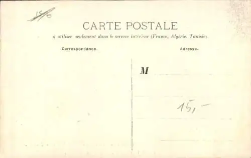 CPA Pionsat Puy de Dôme, Sortie de la Messe