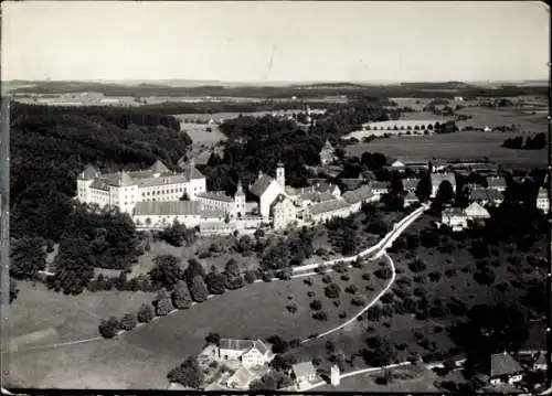 Ak Leutkirch im Allgäu Württemberg, Schloss Zeil, Fliegeraufnahme
