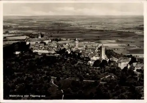 Ak Waldenburg in Sachsen, Waldenburg vom Flugzeug aus, Luftaufnahme,  Gebäude, ländliche Landscha