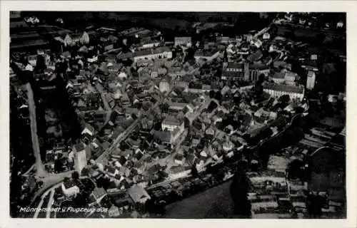 Ak Münnerstadt in Unterfranken Bayern, Luftaufnahme,  Architektur, idyllische Landschaft
