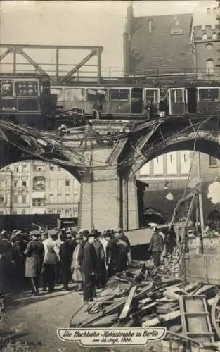 Foto Ak Berlin Kreuzberg, Hochbahn Katastrophe, 26 September 1908