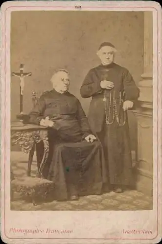 Kabinett Foto Wilhelm von Hell..., Geistliche von Oudenbosch