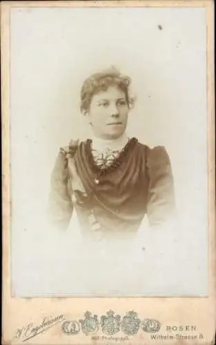 CdV Portrait einer jungen Frau