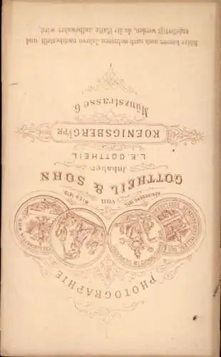 CdV Portrait, Mann im Anzug